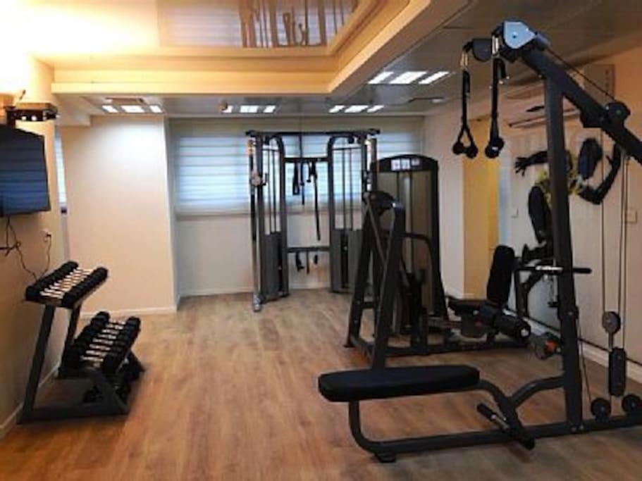 Luxury 3 Bedroom Apt, Harav Kook7 Jeruzsálem Kültér fotó